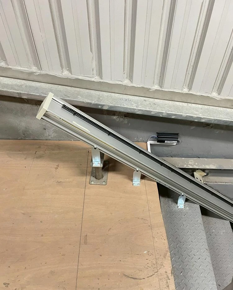 Straight-Track-Straight-Cargo lift-1Fto2F (1)